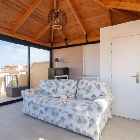 Beautiful In Charming Place El Duque Apartment